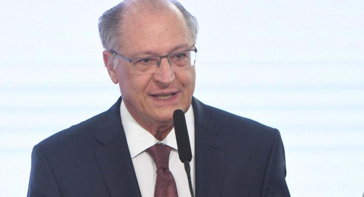 Alckmin defende reindustrialização com desenvolvimento sustentável