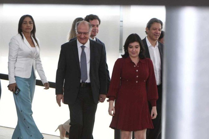 Tebet e Alckmin durante posse da ministra do Desenvolvimento