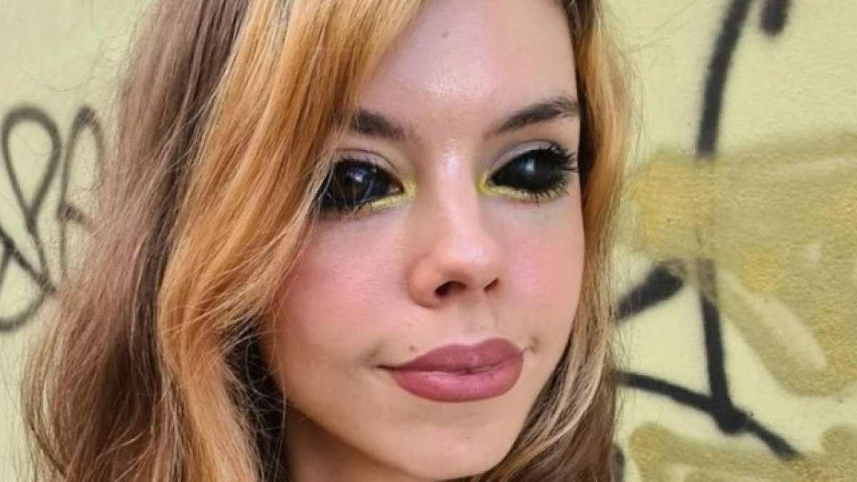 Tatuador terá que indenizar modelo que ficou cega após tatuar os olhos