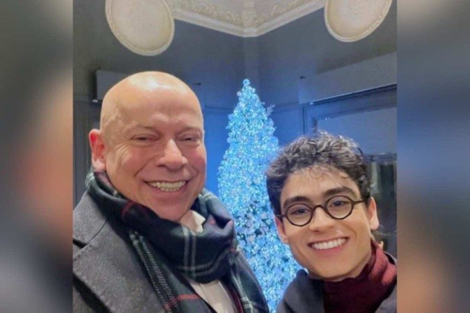 Karnal e Vitor Fadul estão juntos há quatro anos - (crédito: Instagram @leandro_karnal/Reprodução) Karnal e Vitor Fadul estão juntos há quatro anos - (crédito: Instagram @leandro_karnal/Reprodução)