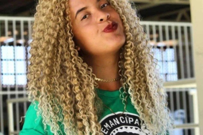 Raquel Viera, 24 anos, militante do movimento negro, coordenadora do movimento da educação popular da Rede Emancipa e produtora artística do Distrito Federal