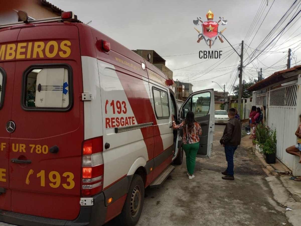 Mulher é encontrada morta após choque elétrico dentro de casa no Gama