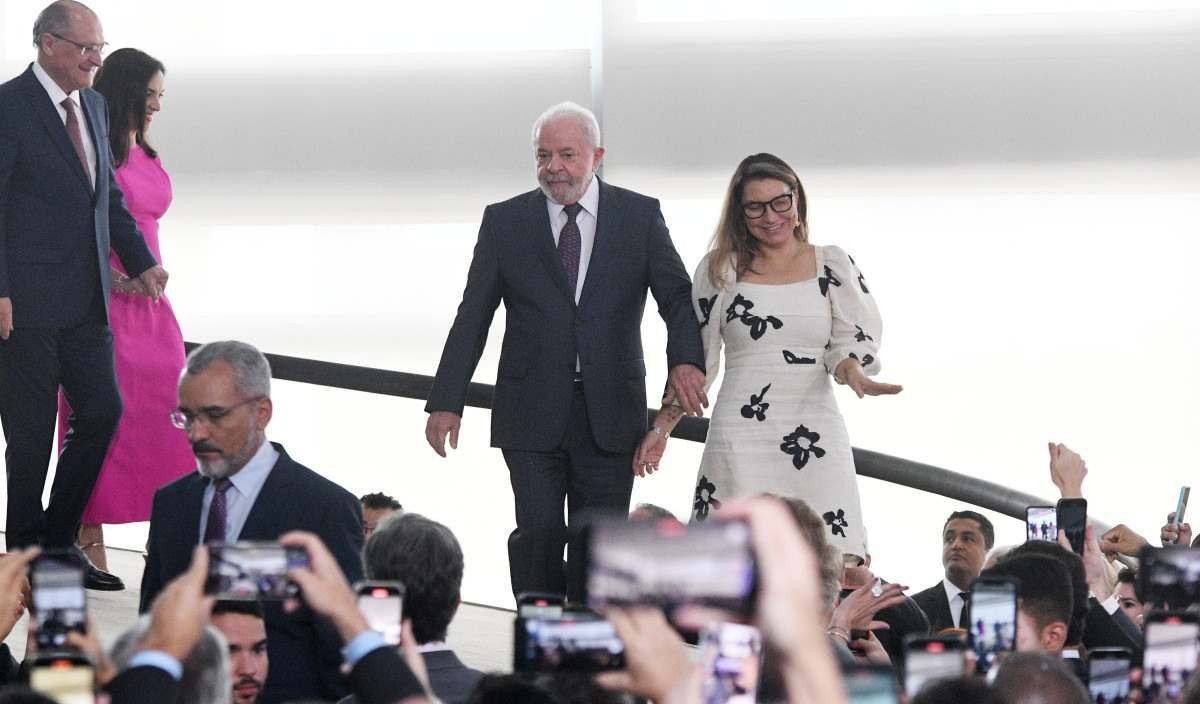 Lula chega ao STF com a primeira-dama, Janja, para reabertura do Ano Judiciário