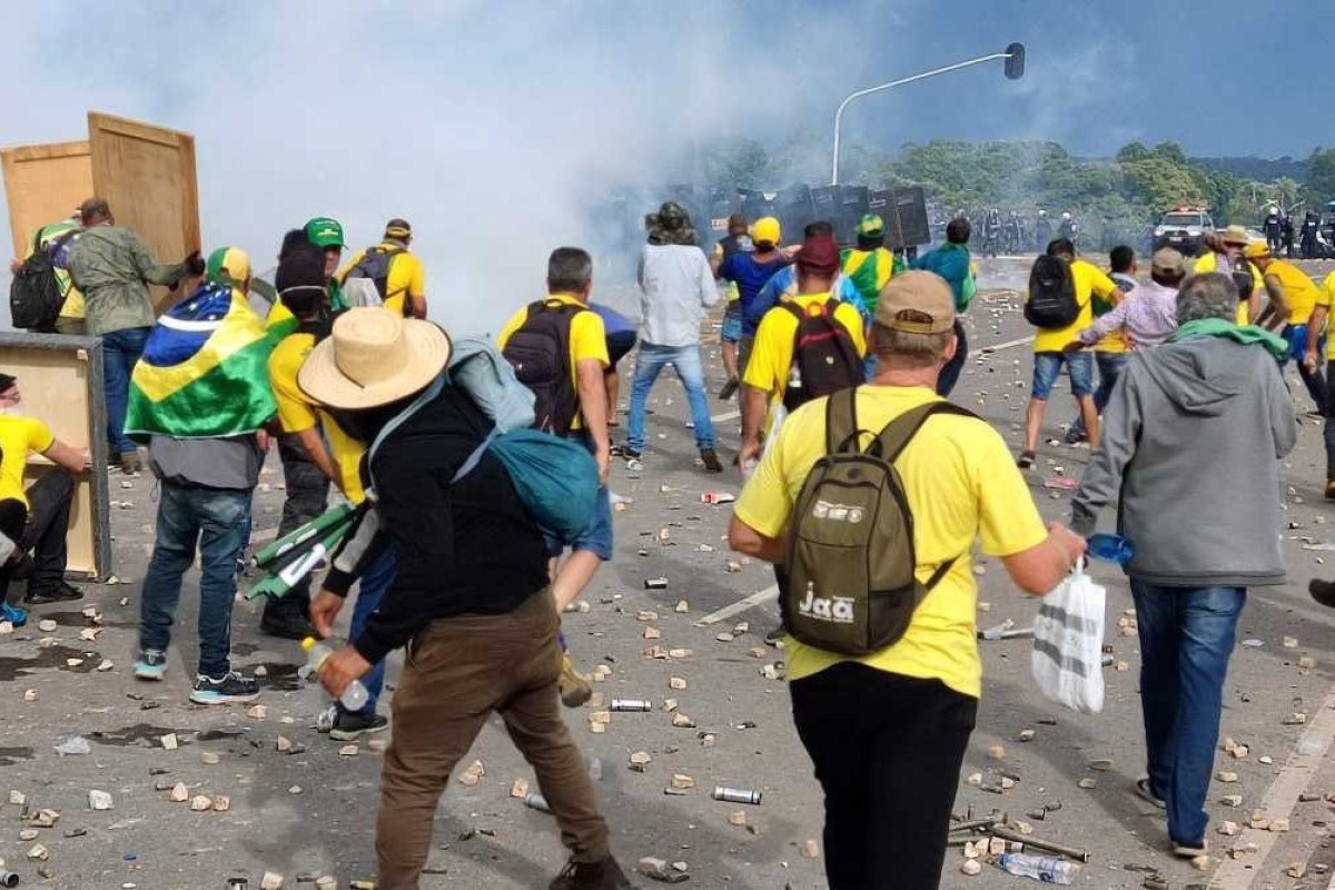 Visão do Correio: O Brasil repudia o radicalismo