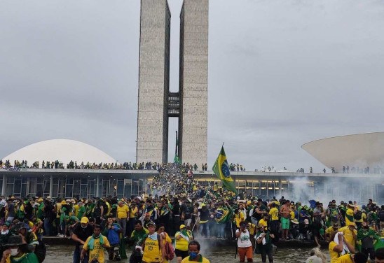  Ed Alves/CB/D.A Press. Manifestantes invadem Congresso, STF e Palacio do Planalto.