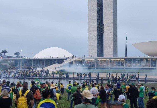  Ed Alves/CB/D.A Press. Manifestantes invadem Congresso, STF e Palacio do Planalto.