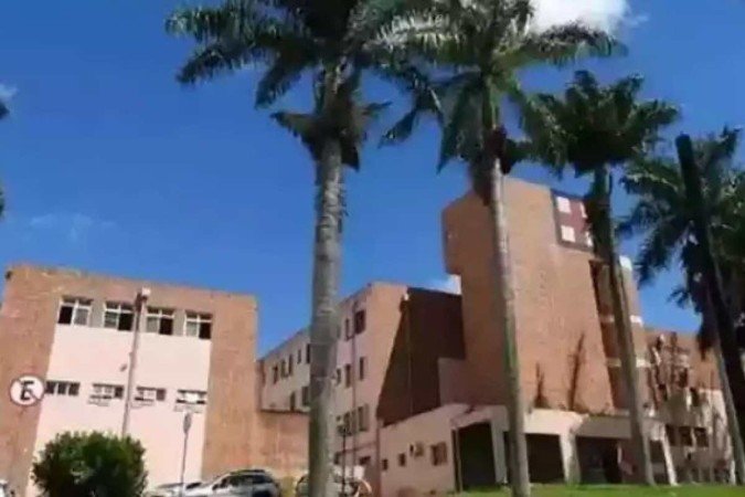 A vítima foi levada em estado grave para o Hospital Santa Casa de Patrocínio
- (crédito: Guia Patrocínio Agora/Divulgação) A vítima foi levada em estado grave para o Hospital Santa Casa de Patrocínio
- (crédito: Guia Patrocínio Agora/Divulgação)