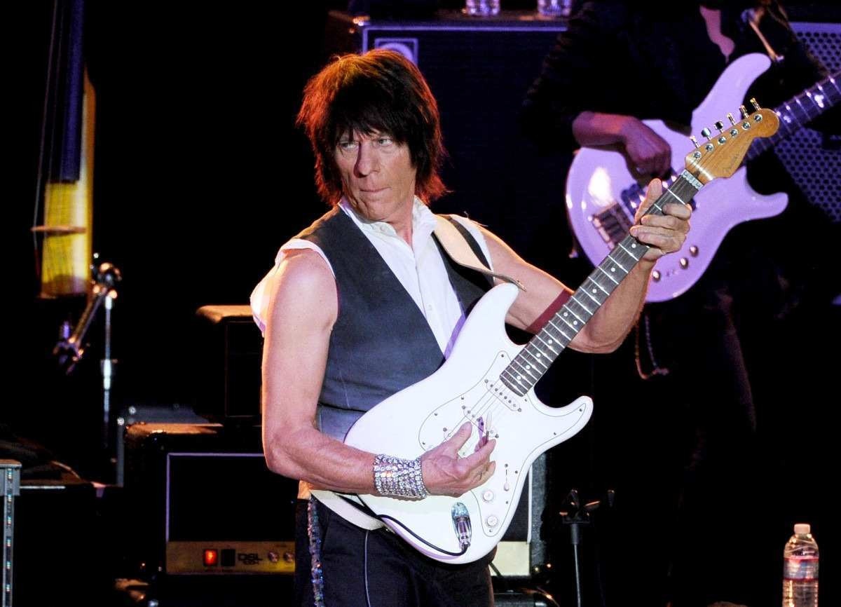 Jeff Beck, um dos maiores guitarristas do mundo, morre aos 78 anos