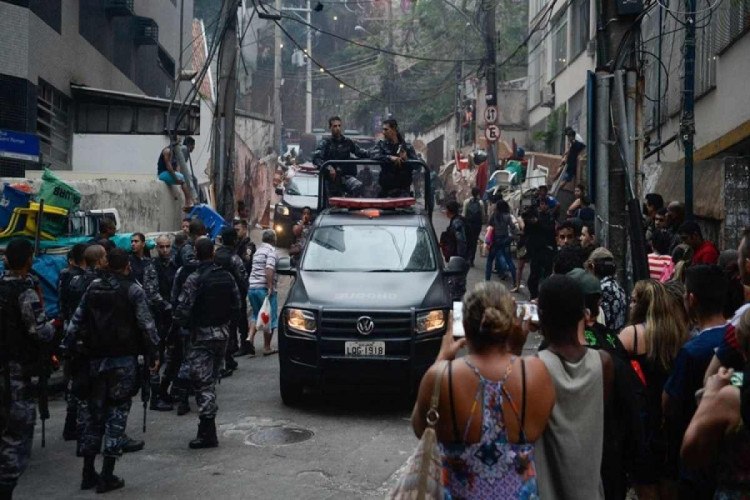 Em 6 anos, mil pessoas foram vítimas de bala perdida no Rio