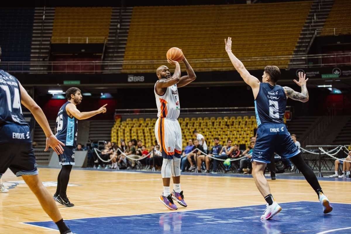 À margem de deixar os playoffs do NBB, Brasília recebe União Corinthians