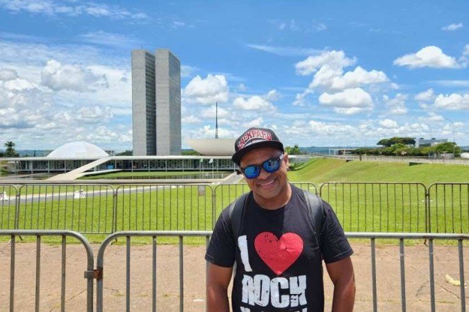 O motoboy Jessé Lima veio visitar a capital e ficou receoso com a vinda após assistir as imagens dos ataques pela televisão