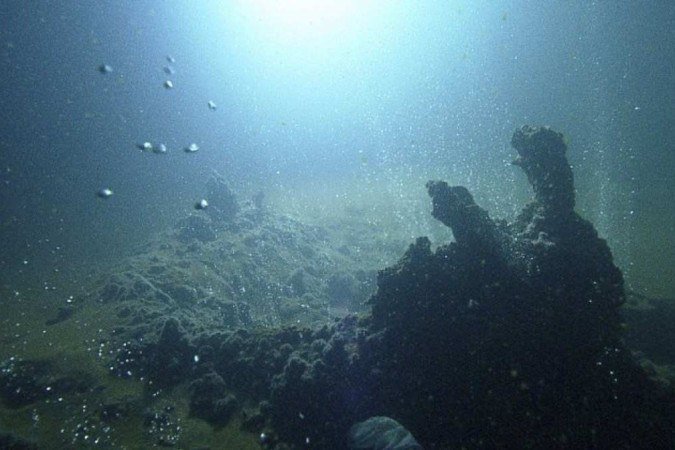 O estudo do fundo do mar pode contribuir para o entendimento de fenômenos terrestres - (crédito: Santory/Divulgação) O estudo do fundo do mar pode contribuir para o entendimento de fenômenos terrestres - (crédito: Santory/Divulgação)