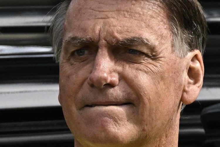 Revista Time sobre Bolsonaro nos EUA: 'Vida nova e surreal'