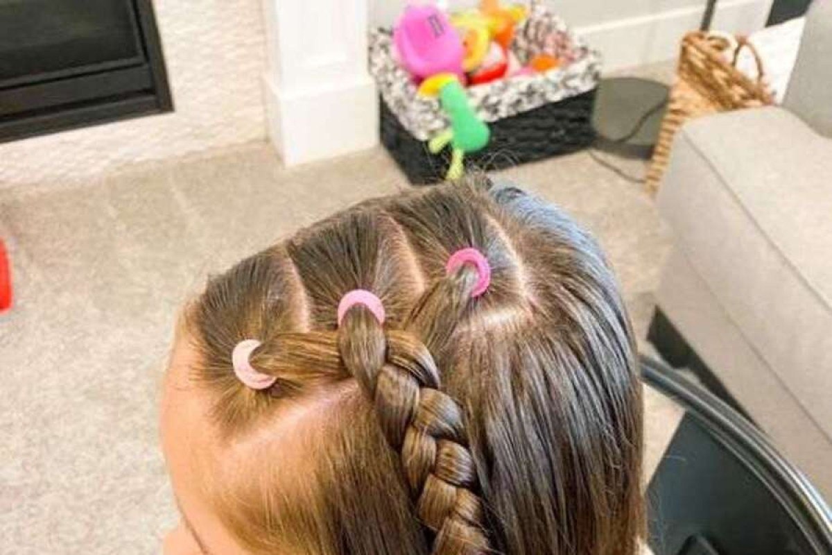 Penteados simples para escola cabelo crespo infantil｜TikTok Search