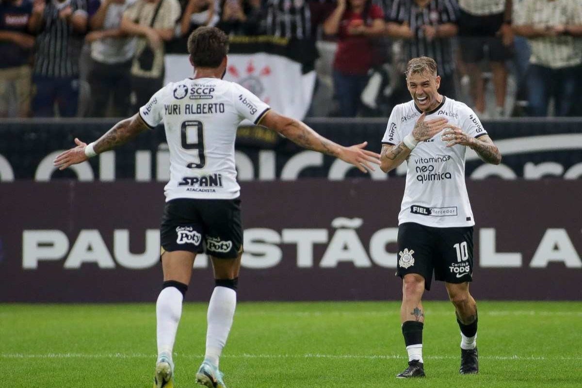 Campeão paulista, Corinthians domina premiação do estadual