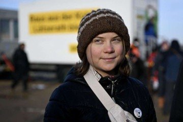 A ativista climática sueca Greta Thunberg será julgada novamente por 'resistência à autoridade' -  (crédito:  INA FASSBENDER / AFP)