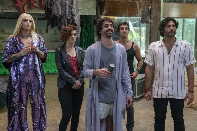 Cena do filme Fervo: mixagem de vários gêneros