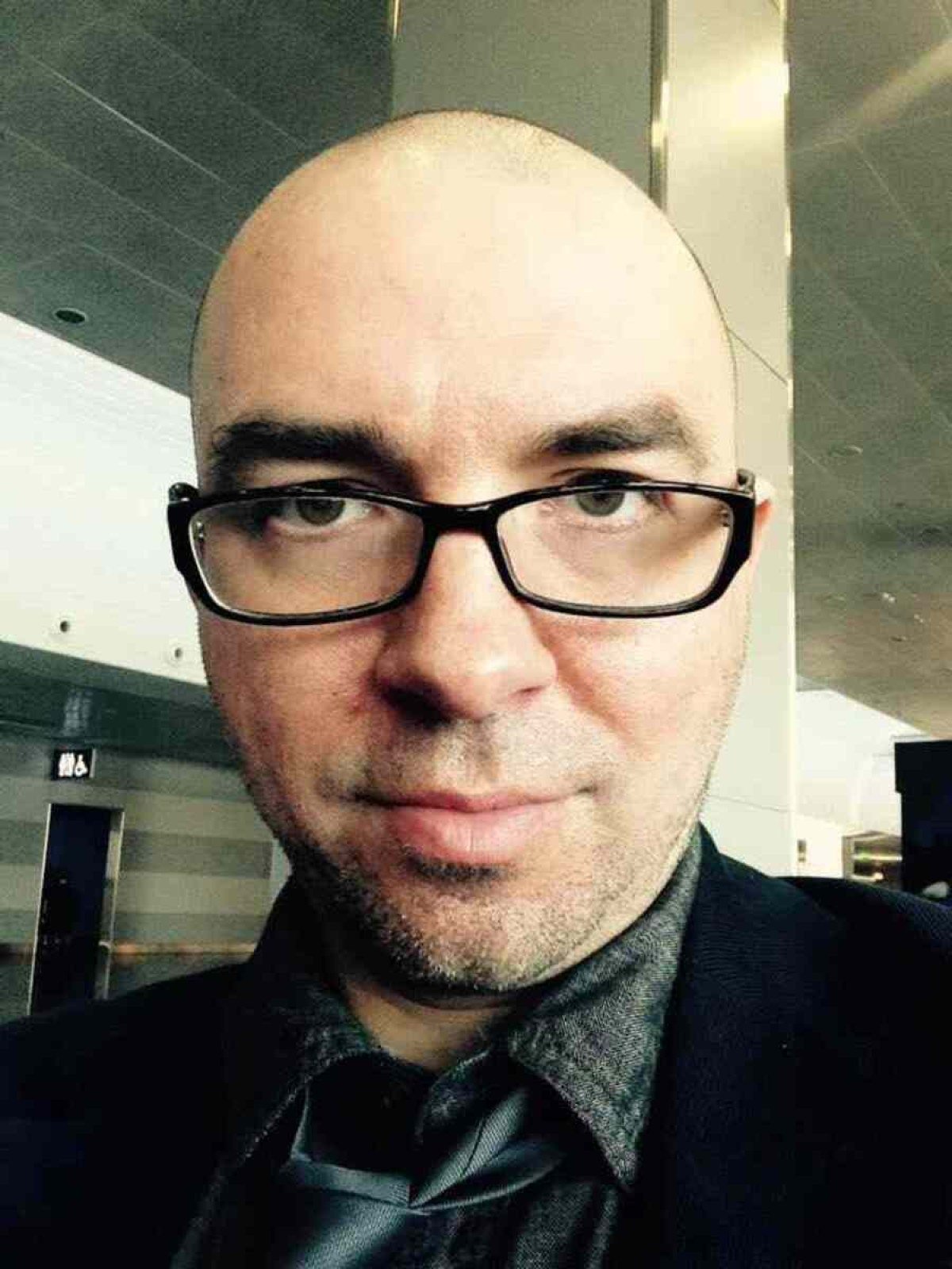 Volodymyr Yermolenko, 42 anos, filósofo e jornalista, morador de Brovary