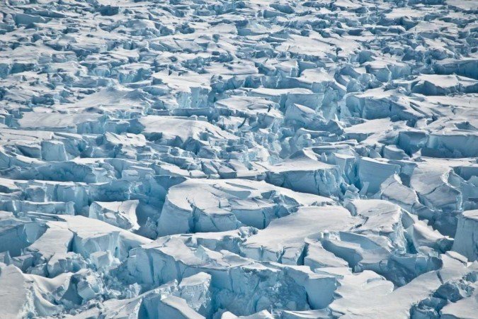 descobriram uma paisagem que parece ter sido formada por rios há pelo menos 14 milhões de anos - (crédito: Ian Joughin, University of Washington/Divulgação ) descobriram uma paisagem que parece ter sido formada por rios há pelo menos 14 milhões de anos - (crédito: Ian Joughin, University of Washington/Divulgação )