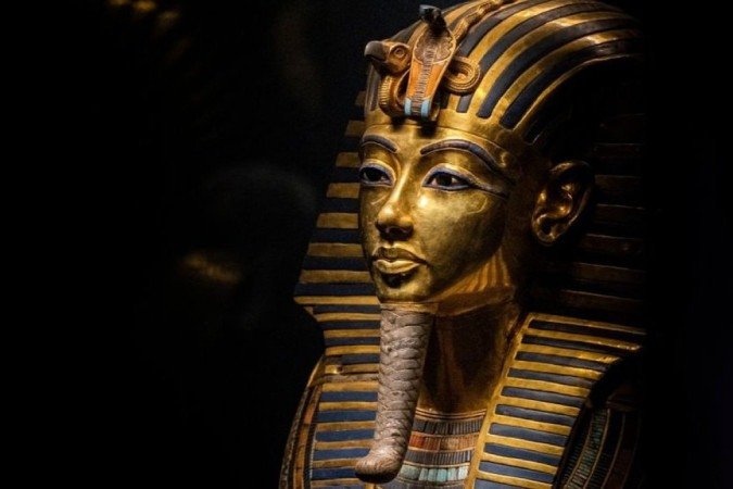 A máscara mortuária de Tutancâmon. Ele morreu com 19 anos de idade -  (crédito: Getty Images)