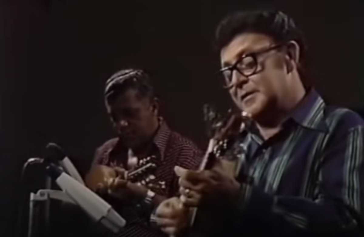 Disco faz tributo a Waldir Azevedo, o craque do cavaquinho brasileiro