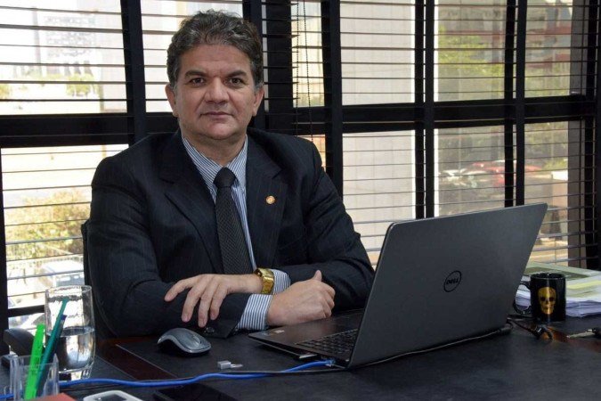 Delegado aposentado Valdinei Cordeiro Coimbra vai ser o procurador-geral da CLDF - (crédito: Reprodução) Delegado aposentado Valdinei Cordeiro Coimbra vai ser o procurador-geral da CLDF - (crédito: Reprodução)