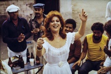 A alcunha de Madrinha do Samba que Beth Carvalho recebeu é totalmente justificável. -  (crédito:  Ivan Klingen/Divulgação)