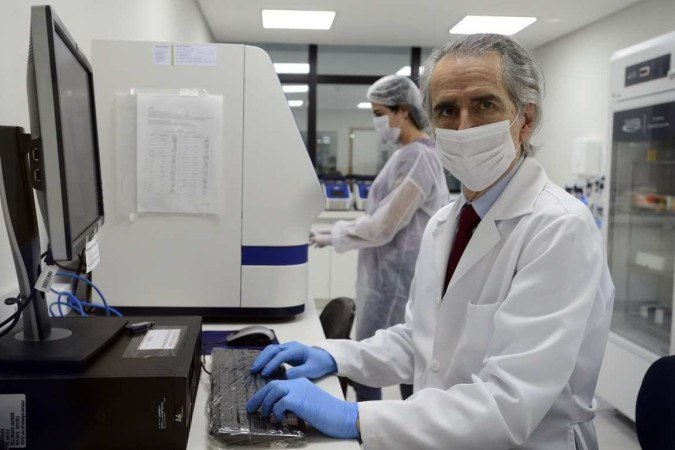  25/01/2023 Crédito: Marcelo Ferreira/CB/D.A. Press Brasília- DF - Casa da chacina da família do Paranoá. Peritos Criminais da Polícia Cívil que trabalharam no caso. Instituto de Pesquisa de DNA Forense - IPDNA. Doutor Samuel Ferreira.