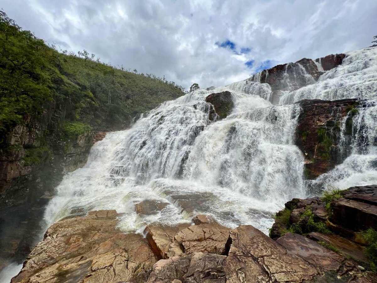 Cachoeira Almécegas 1000, na trilha das Cataratas dos Couros, na Chapada dos Veadeiros. 