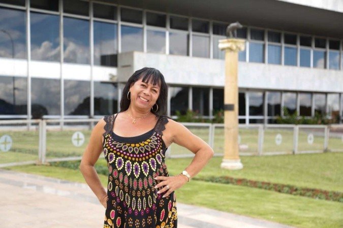 28/01/2023 Crédito: Barbara Cabral/Esp. CB. Mês da Visibilidade Trans. Na Foto Bianca Moura de Souza foi a primeira mulher trans a se aposentar como servidora pública do GDF, onde ficou por 33 anos. - (crédito: Barbara Cabral/Esp. CB) 28/01/2023 Crédito: Barbara Cabral/Esp. CB. Mês da Visibilidade Trans. Na Foto Bianca Moura de Souza foi a primeira mulher trans a se aposentar como servidora pública do GDF, onde ficou por 33 anos. - (crédito: Barbara Cabral/Esp. CB)