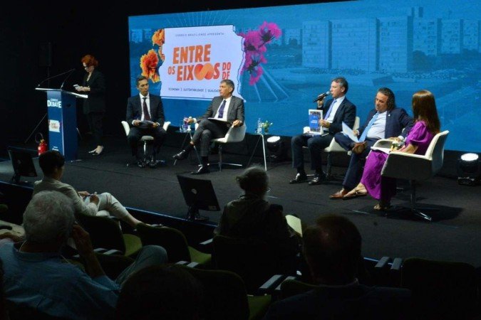  Evento do Correio - Entre os Eixos do DF: debate temas relacionados à economia, sustentabilidade e qualidade de vida, no auditório do Correio Braziliense. 