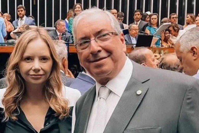 Danielle Cunha, nova deputada federal, com o pai, Eduardo Cunha, ex-presidente da Câmara dos Deputados -  (crédito: Reprodução/Redes sociais)