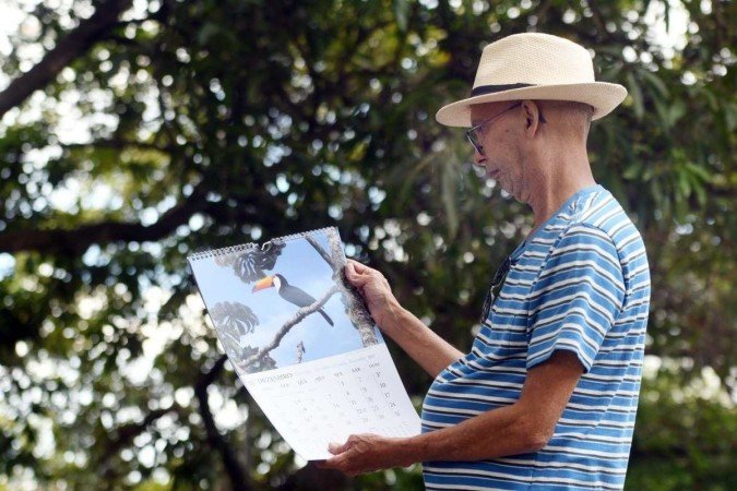  03/02/2023 Credito: Ed Alves/CB/DA.Press. Cidades. Calendario com fotos de Passaros do Fotografo Astral Melo. 