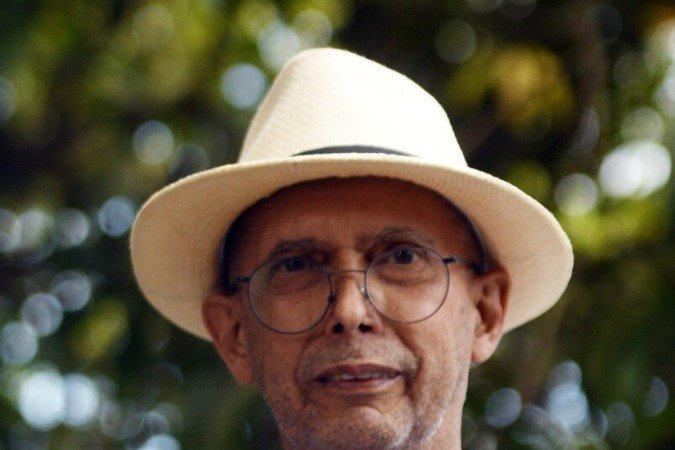  03/02/2023 Credito: Ed Alves/CB/DA.Press. Cidades. Calendario com fotos de Passaros do Fotografo Astral Melo. 