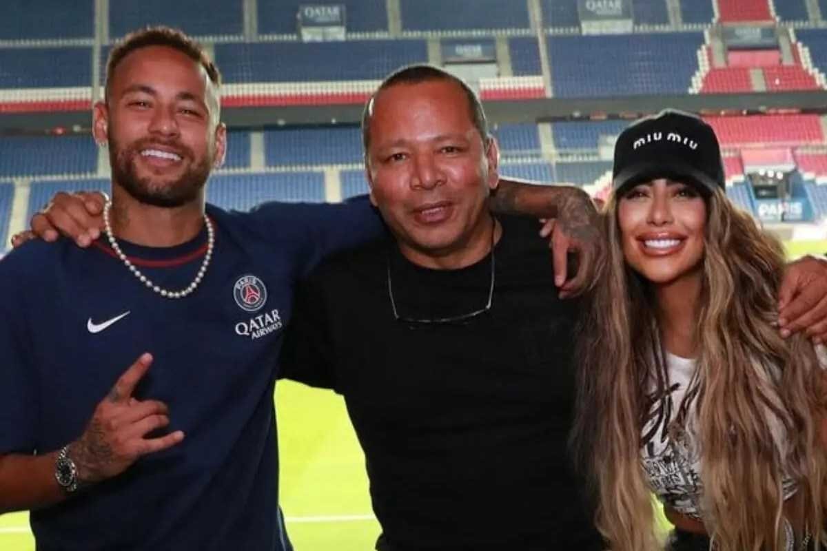 Rafaella Santos posta foto rara com o pai e o irmão, Neymar, antes da fama