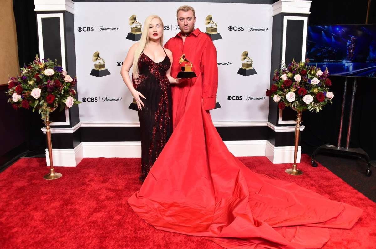 Kim Petras e Sam Smith no Grammy 2023