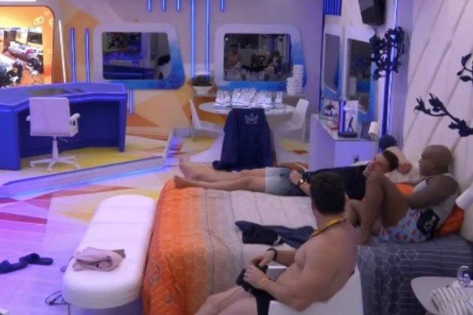 (crédito: Reprodução/Twitter @BrunaGriphaoo - Reprodução/Globoplay) (crédito: Reprodução/Twitter @BrunaGriphaoo - Reprodução/Globoplay)