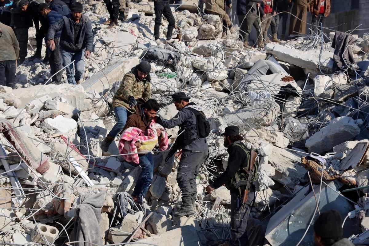  Balanço do terremoto na Turquia e Síria supera 11.200 mortes
