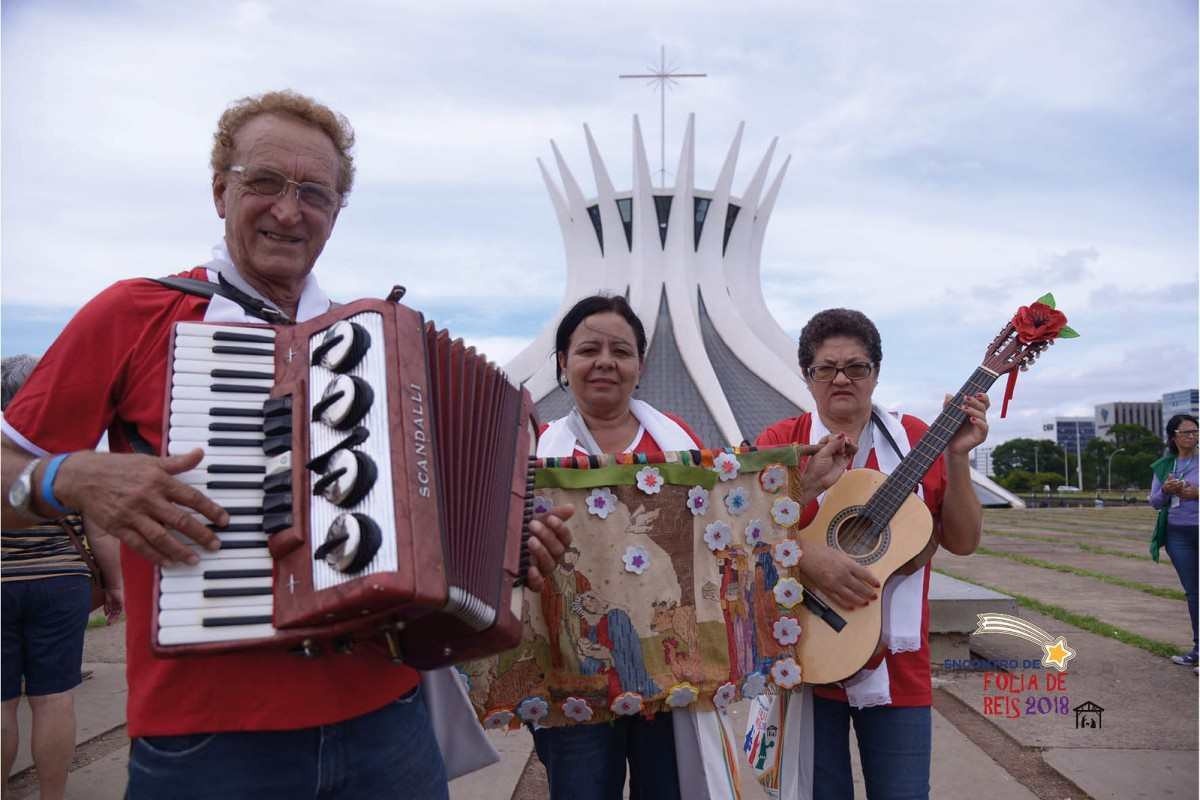 Encontro de Folia de Reis celebra a cultura popular brasileira