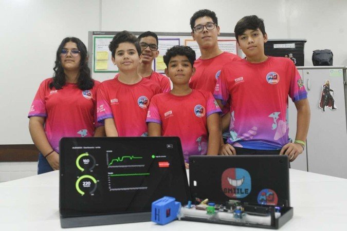  09/02/2023 Credito: Ed Alves/CB/DA.Press. Cidades. Participantes do Torneio Sesi de Robótica First Lego League (FLL) Challenge, de batalhas de robôs e projetos de inovação desenvolvidos por estudantes de 9 a 16 anos.