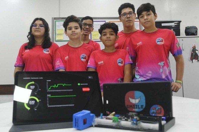  09/02/2023 Credito: Ed Alves/CB/DA.Press. Cidades. Participantes do Torneio Sesi de Robótica First Lego League (FLL) Challenge, de batalhas de robôs e projetos de inovação desenvolvidos por estudantes de 9 a 16 anos.