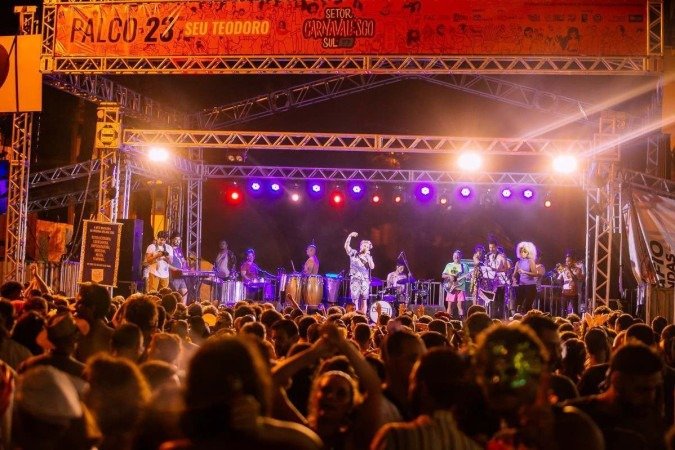 Além de trazer folia para o Setor Comercial Sul, o Setor Carnavalesco Sul também desempenha trabalhos sociais na região central da cidade 