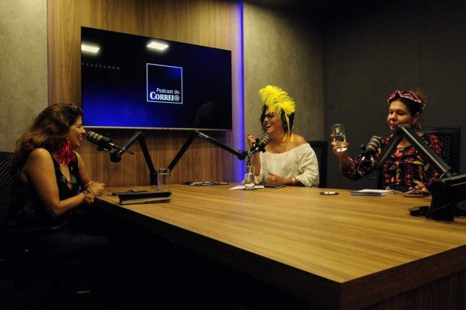  13/02/2023  Carlos Vieira/CB/DA Press. Bras..lia, DF. Podcast do Correio com a carnavalesca Juliana de Andrade, JU PAGUL. Na bancada: Adriana Bernardes e Sibele Negromonte.
    