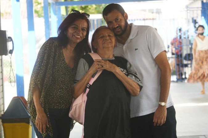 Com a filha mais velha, Ingracia Maria, e o neto Lucas: apoio e ensinamentos mútuos