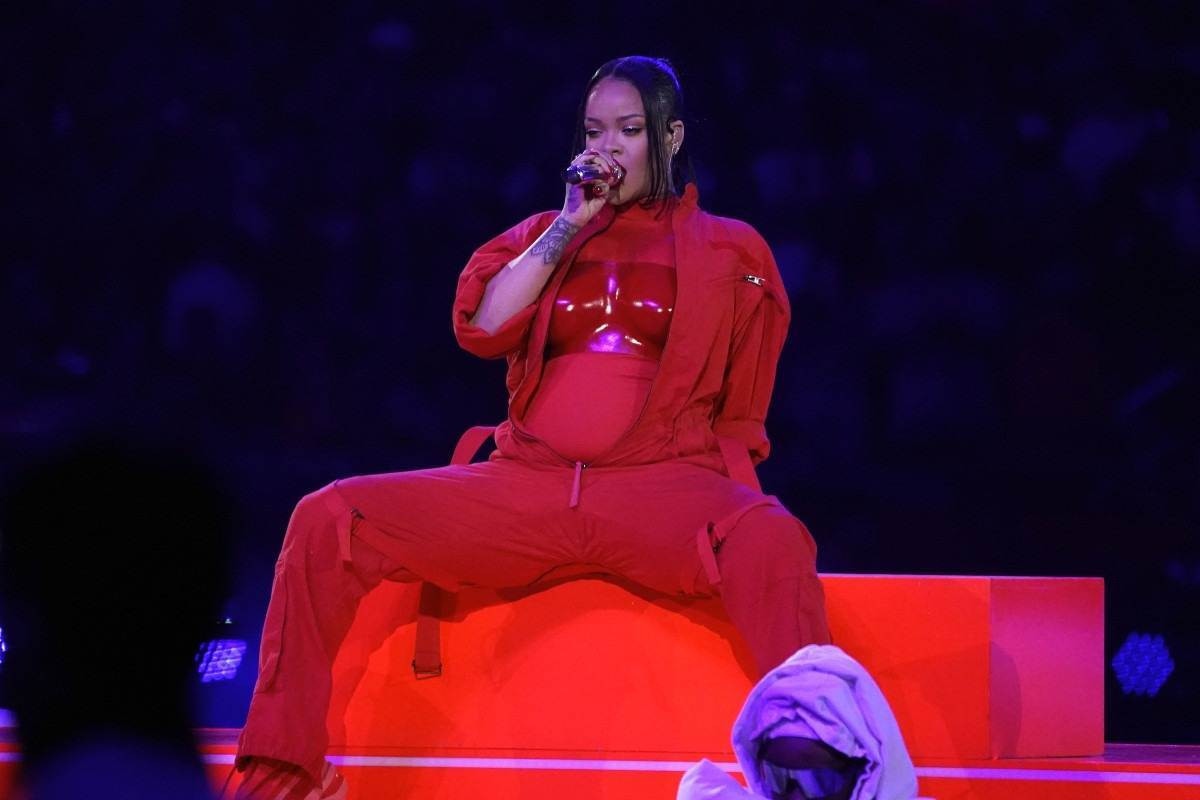 Rihanna dá à luz o segundo bebê com ASAP Rocky, afirma site