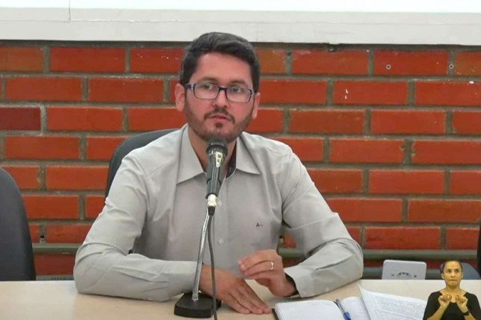 Decano de Ensino de Graduação, Diêgo Madureira, está à frente da série de debates sobre o tema - (crédito: Reprodução/UnBTV) Decano de Ensino de Graduação, Diêgo Madureira, está à frente da série de debates sobre o tema - (crédito: Reprodução/UnBTV)