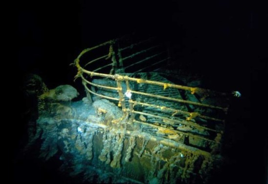 WHOI ARCHIVES /©WOODS HOLE OCEANOGRAPHIC INSTITUTION