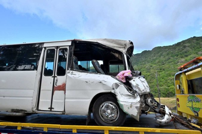 Acidente com ônibus que transportava migrantes deixa 39 mortos no Panamá