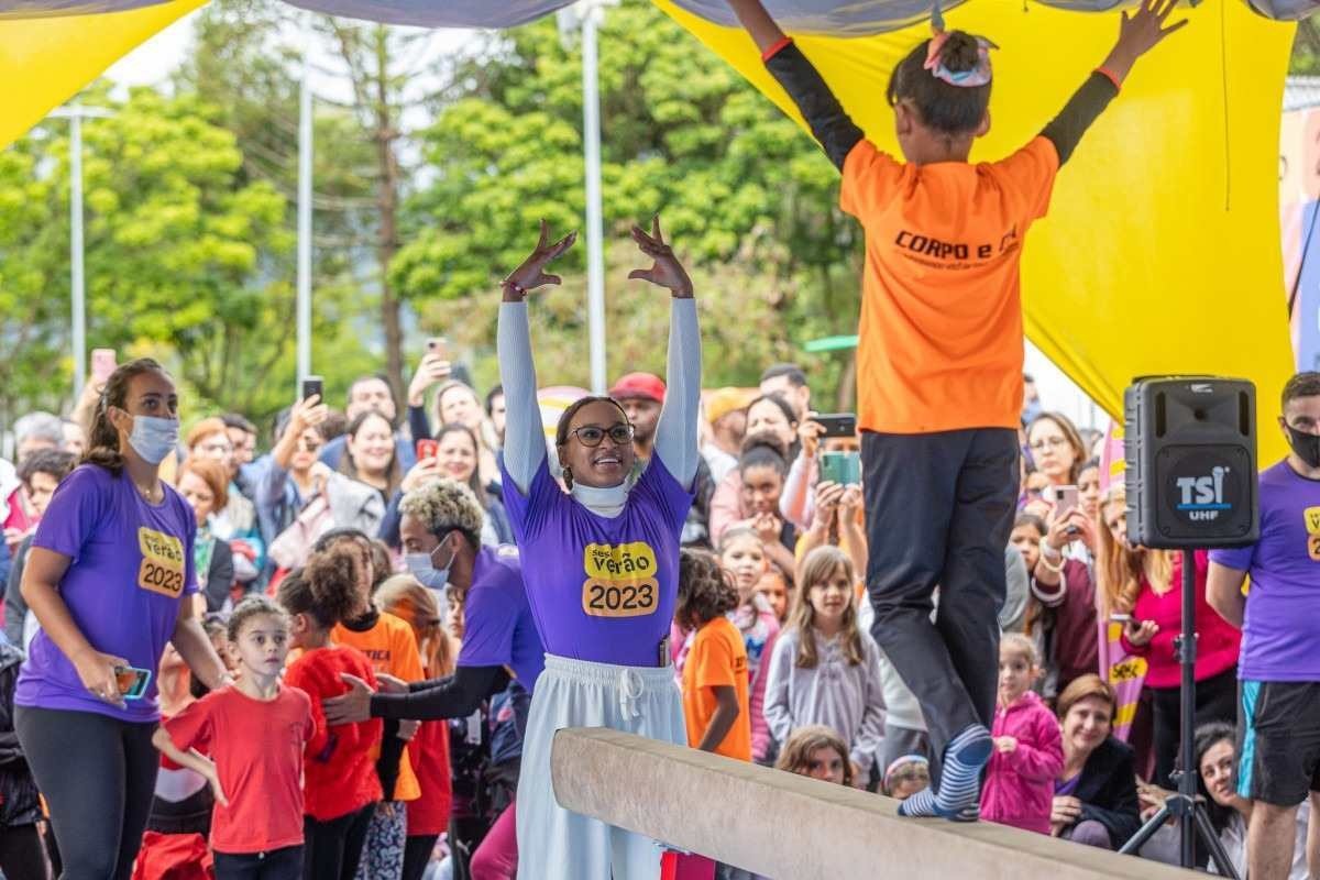 A ginasta Rebeca Andrade foi um dos grandes nomes do projeto Sesc Verão 2023