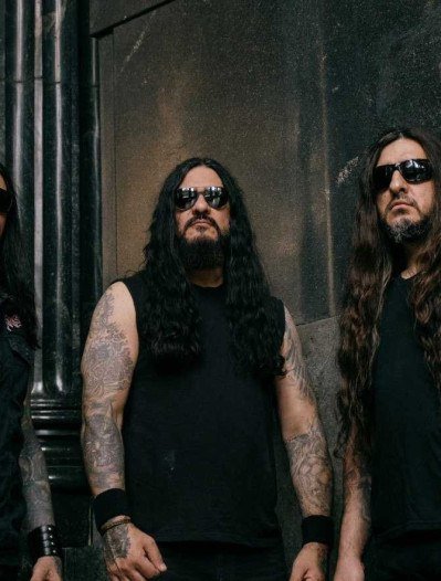 Banda Krisiun: Moyses Kolesne, Alex Camargo e Max Kolesne -  (crédito: Maya Melchers/Divulgação)
